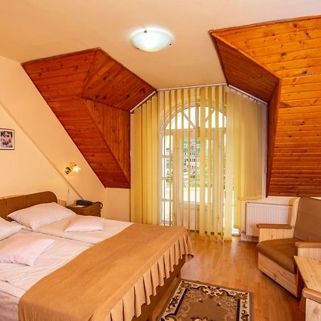 Hotel Castel Sfantu Gheorghe  Luaran gambar